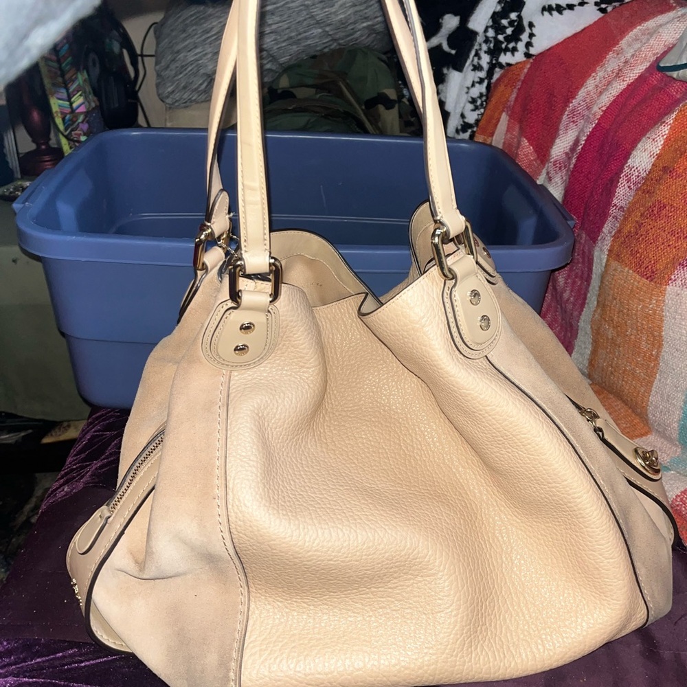 Elegant Cream Leather Tote Bag